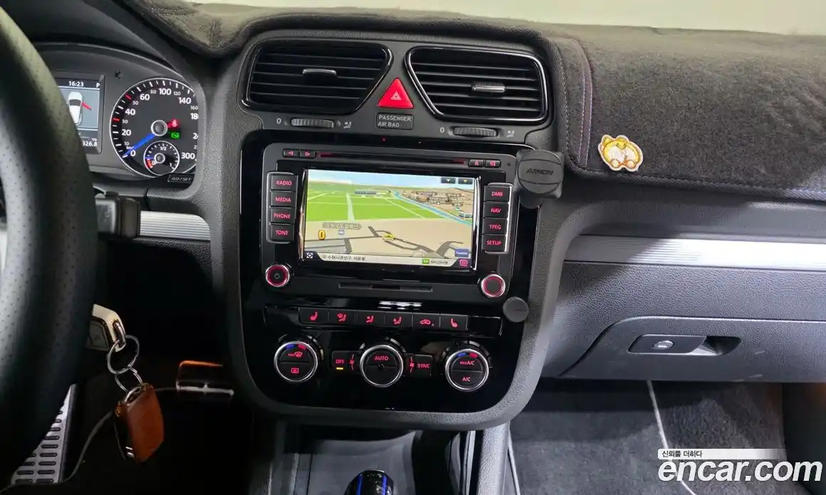 Volkswagen Scirocco 2014 2.0 Автомат в Москве № 151492, фото 14