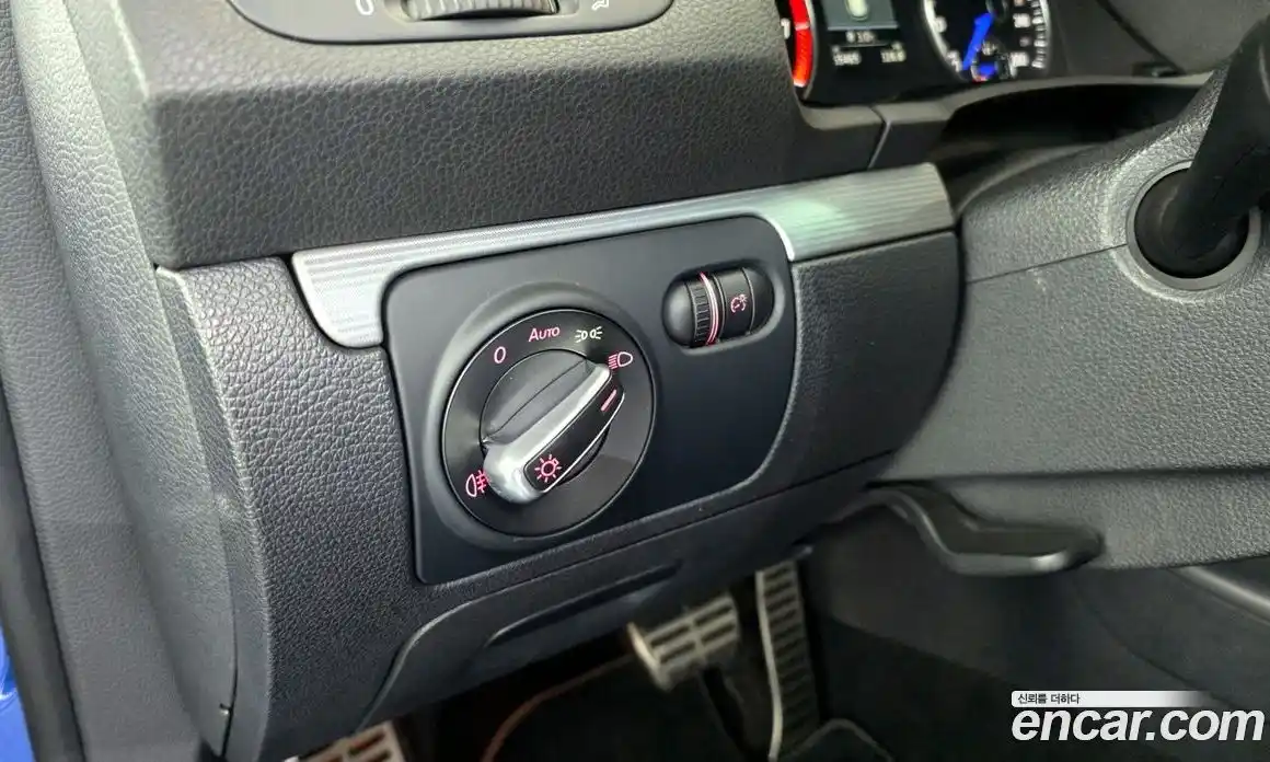 Volkswagen Scirocco 2014 2.0 Автомат в Москве № 151492, фото 17