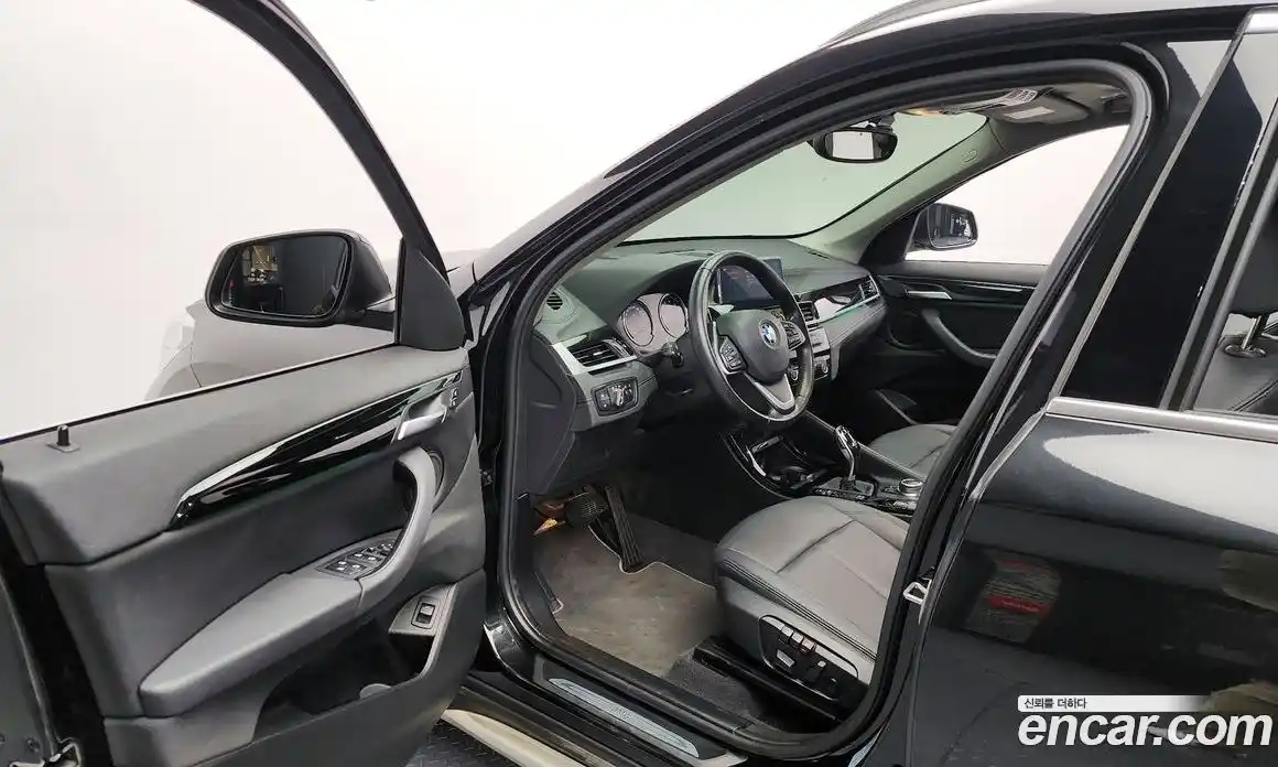 BMW X1 2022 2.0 Автомат в Москве № 157423, фото 16