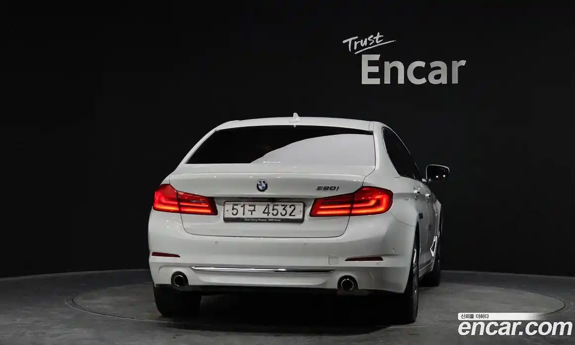 BMW 5-Series 2018 2.0 Автомат в Москве № 158770, фото 15