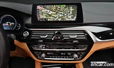 BMW 5-Series 2018 2.0 Автомат в Москве № 158770, миниатюра 2