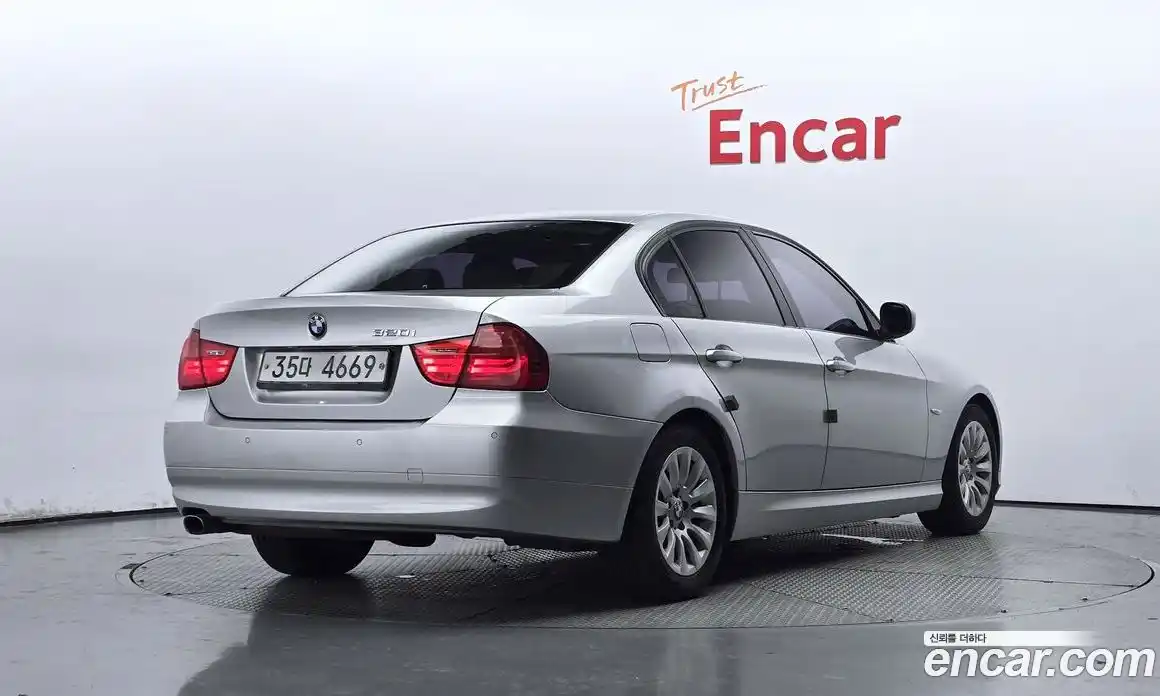 BMW 3-Series 2009 2.0 Автомат в Москве № 159245, фото 3