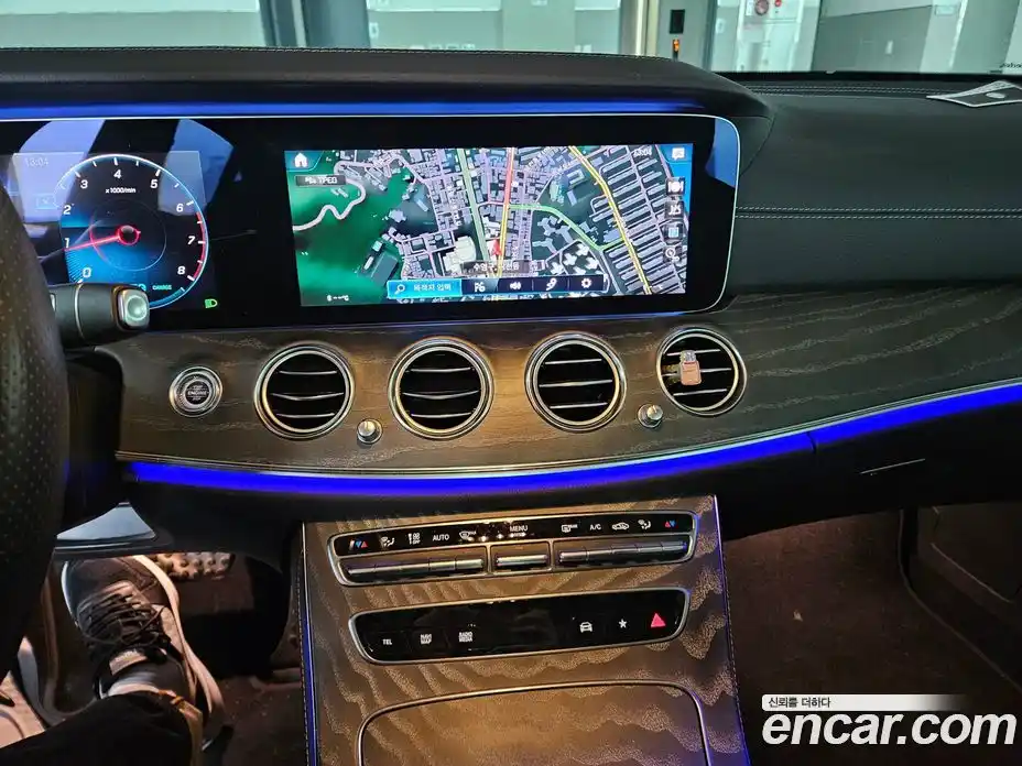 Mercedes-Benz E-Class 2021 2.0 Автомат в Москве № 160388, фото 19