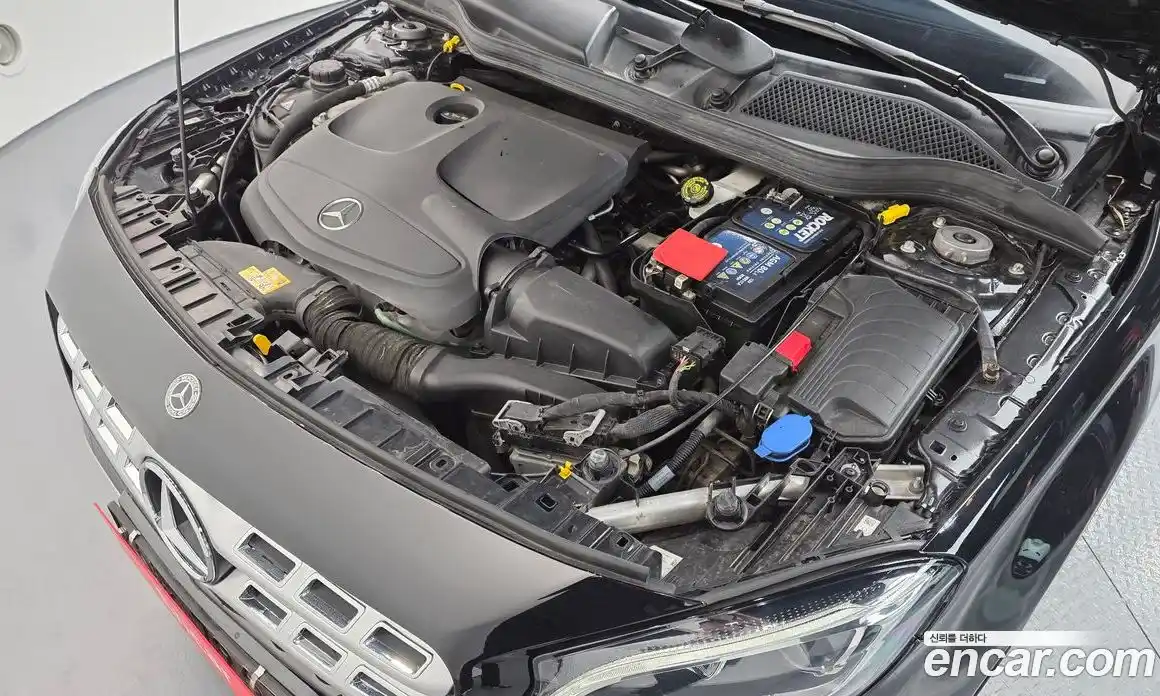 Mercedes-Benz GLA-Class 2018 2.0 Автомат в Москве № 160462, фото 11