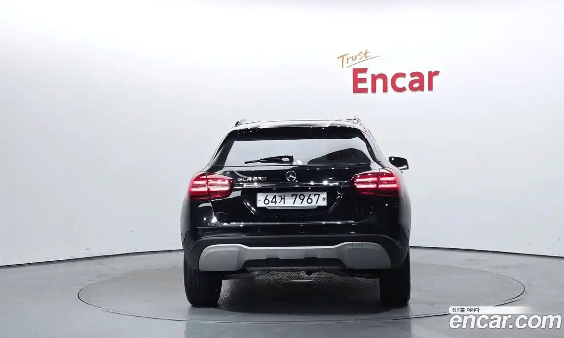 Mercedes-Benz GLA-Class 2018 2.0 Автомат в Москве № 160462, фото 13