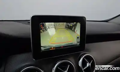 Mercedes-Benz GLA-Class 2018 2.0 Автомат в Москве № 160462, миниатюра 2