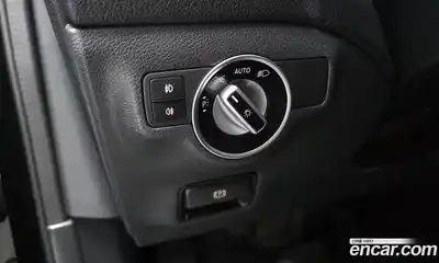 Mercedes-Benz GLA-Class 2018 2.0 Автомат в Москве № 160462, миниатюра 4