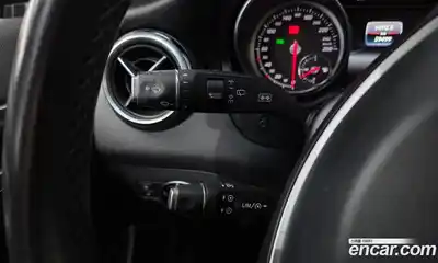 Mercedes-Benz GLA-Class 2018 2.0 Автомат в Москве № 160462, миниатюра 6