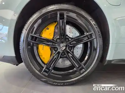 Porsche Taycan 2025 0.1 Автомат в Москве № 161715, миниатюра 5