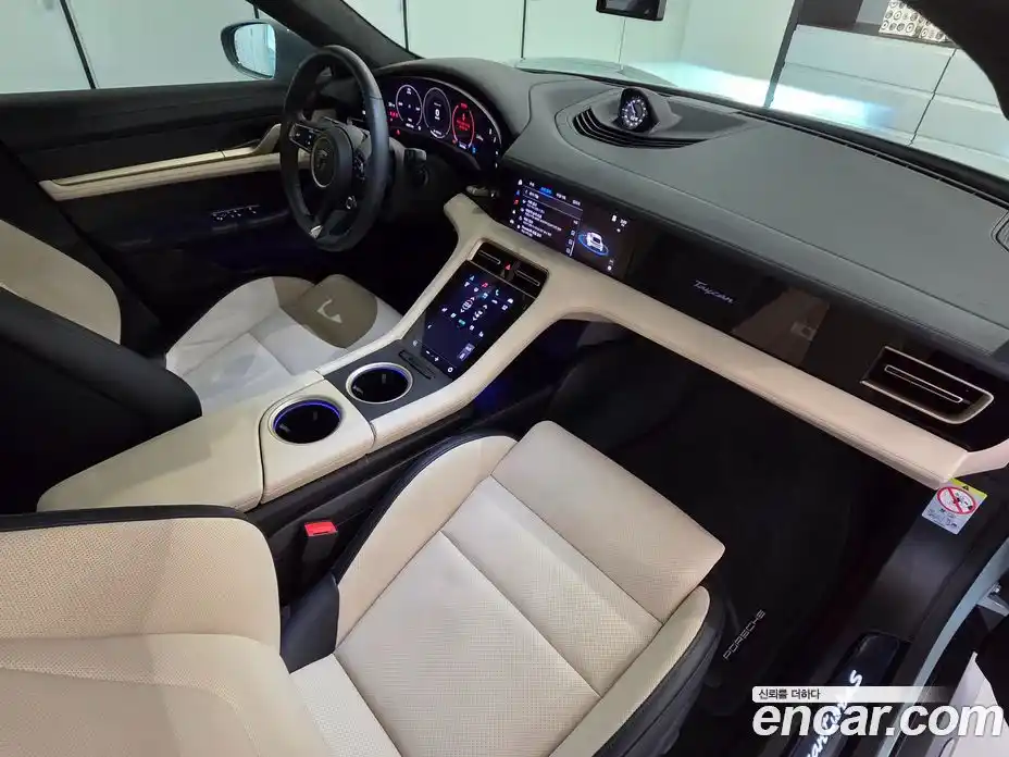 Porsche Taycan 2025 0.1 Автомат в Москве № 161715, фото 9