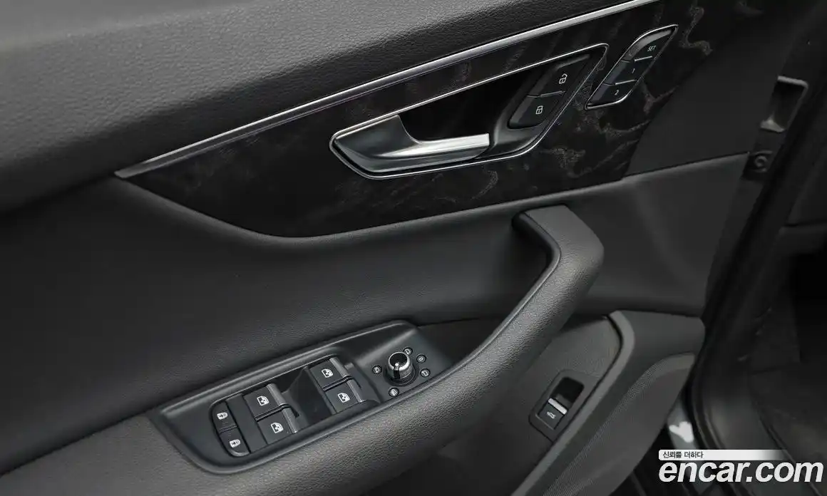 Audi Q7 2022 3.0 Автомат в Москве № 162958, фото 12