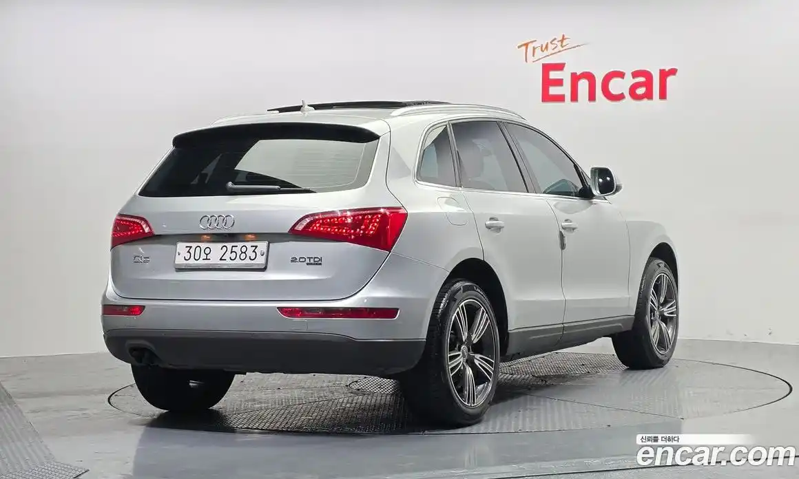 Audi Q5 2012 2.0 Автомат в Москве № 163773, фото 15