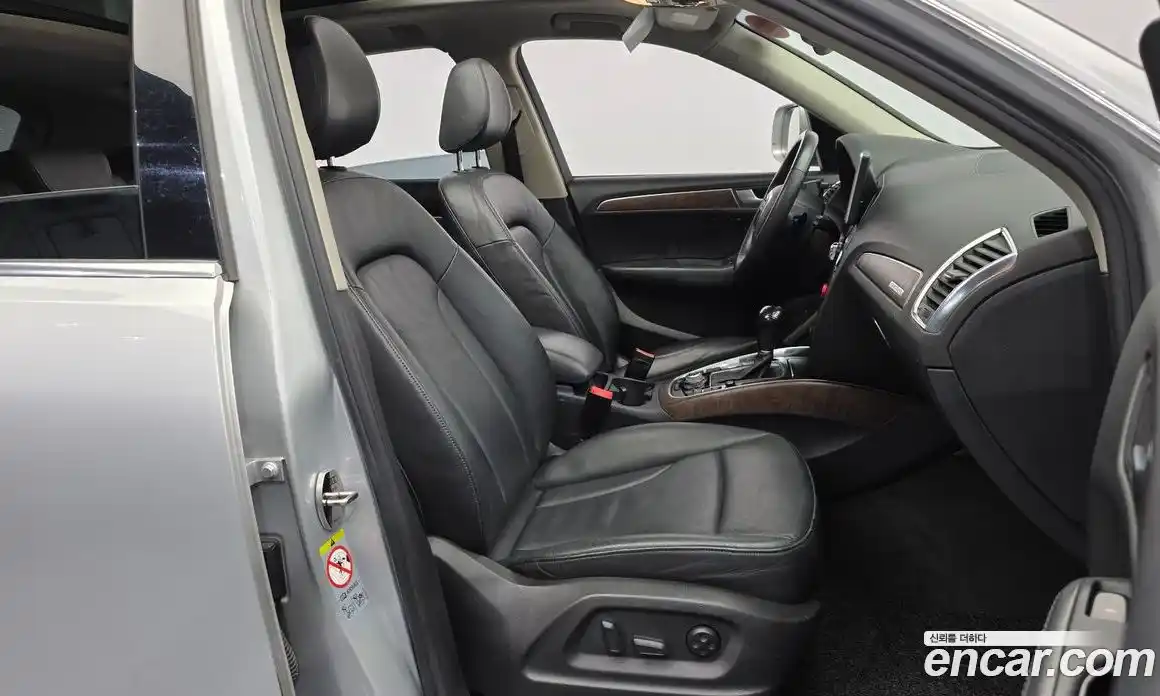 Audi Q5 2012 2.0 Автомат в Москве № 163773, фото 3