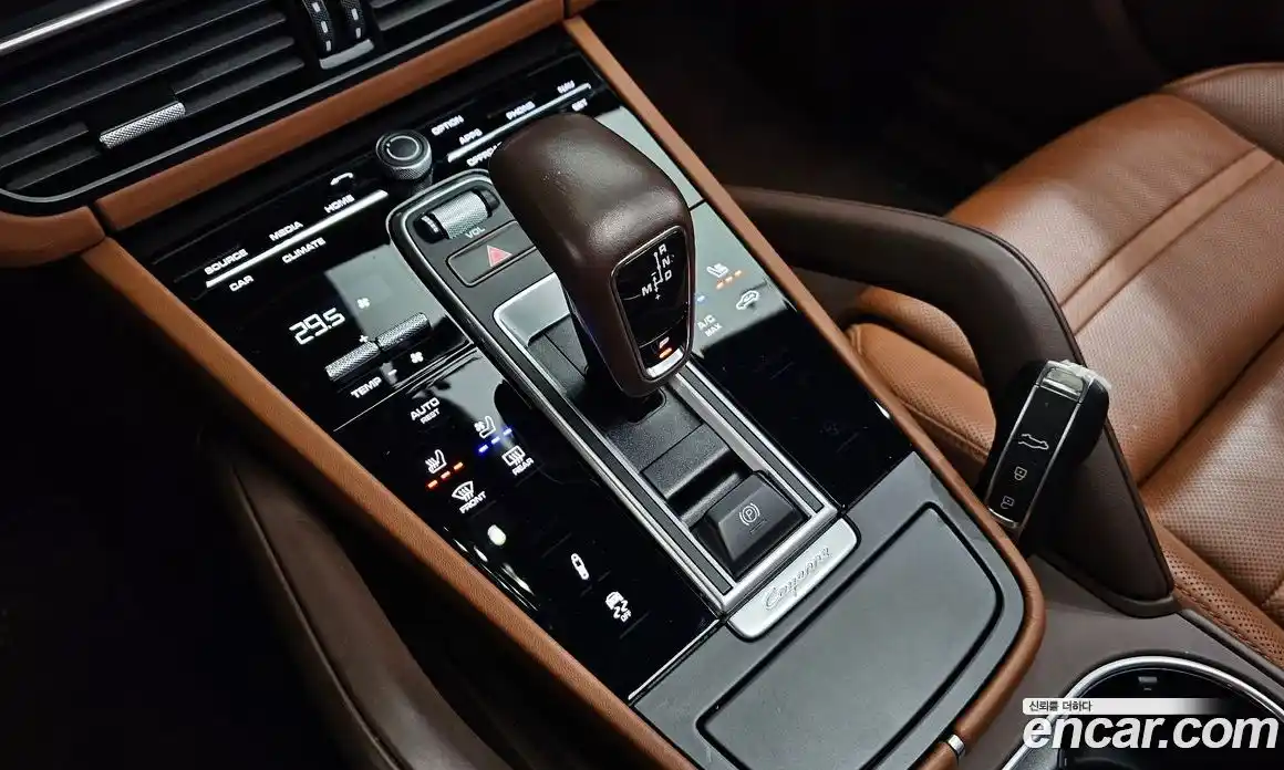 Porsche Cayenne 2023 3.0 Автомат в Москве № 165044, фото 9