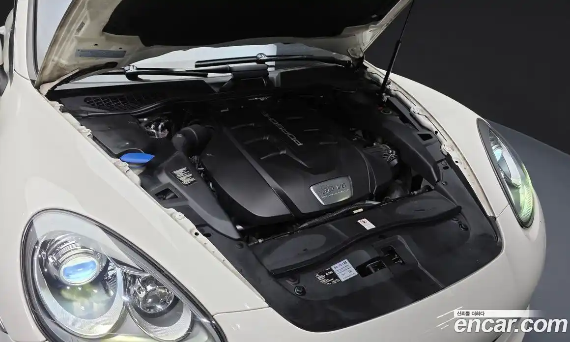 Porsche Cayenne 2012 3.0 Автомат в Москве № 165323, фото 10