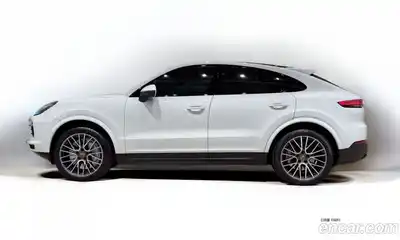 Porsche Cayenne, 2020