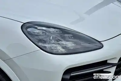 Porsche Cayenne 2020 3.0 Автомат в Москве № 165845, миниатюра 4