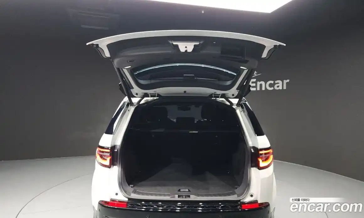 Land Rover Discovery Sport 2025 2.0 Автомат в Москве № 165962, фото 10