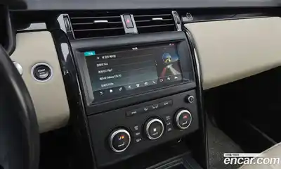 Land Rover Discovery 2018 2.0 Автомат в Москве № 166539, миниатюра 4