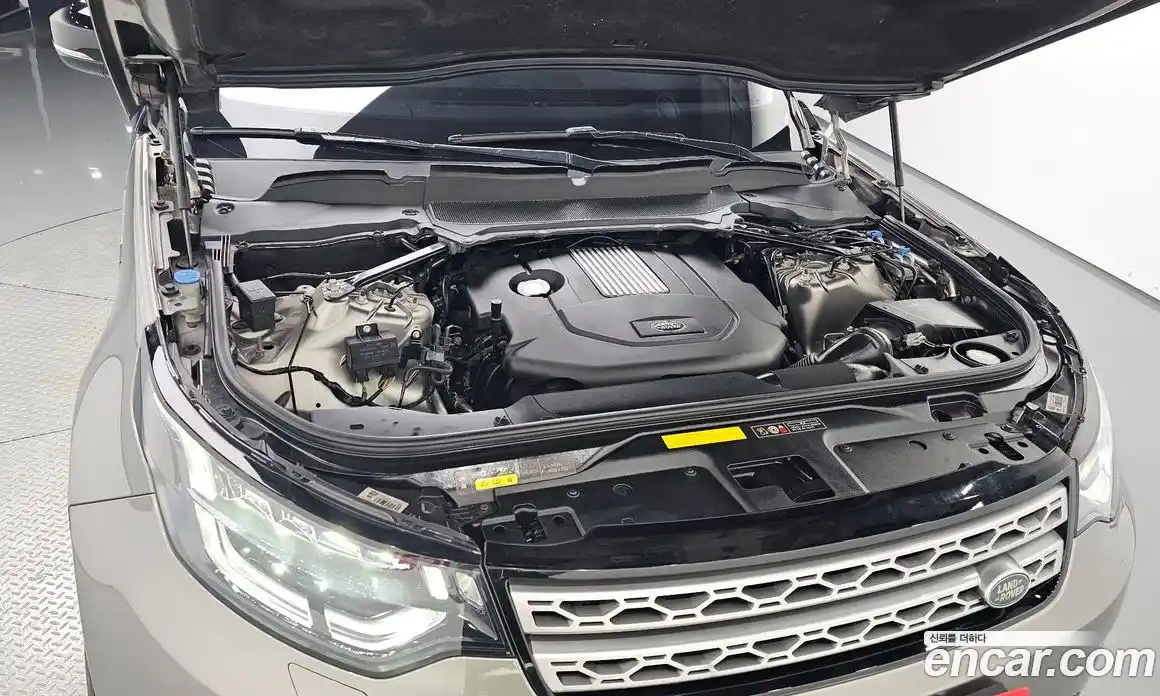 Land Rover Discovery 2018 3.0 Автомат в Москве № 166644, фото 20