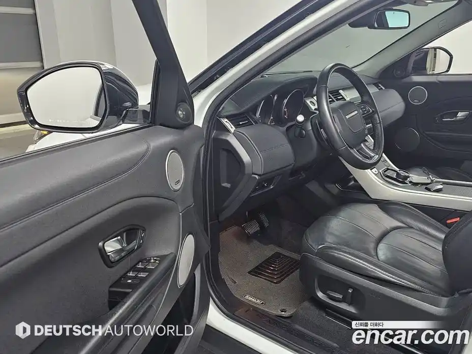 Land Rover Range-Rover Evoque 2018 2.0 Автомат в Москве № 166905, фото 11