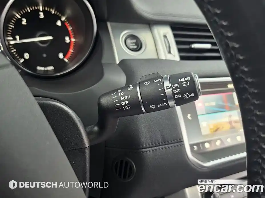 Land Rover Range-Rover Evoque 2018 2.0 Автомат в Москве № 166905, фото 16