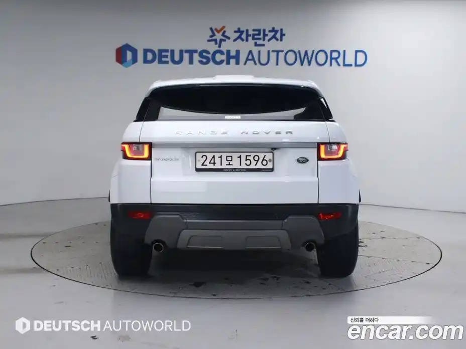 Land Rover Range-Rover Evoque 2018 2.0 Автомат в Москве № 166905, фото 4