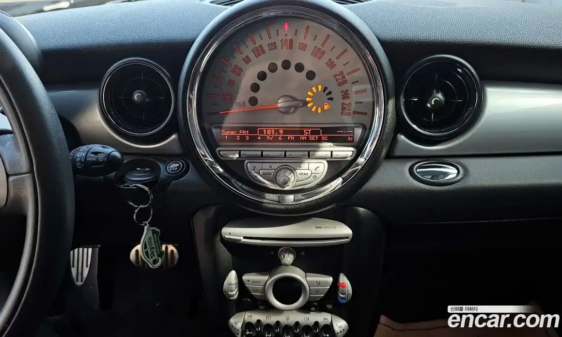 Mini Cooper 2009 1.6 Автомат в Москве № 167227, фото 16