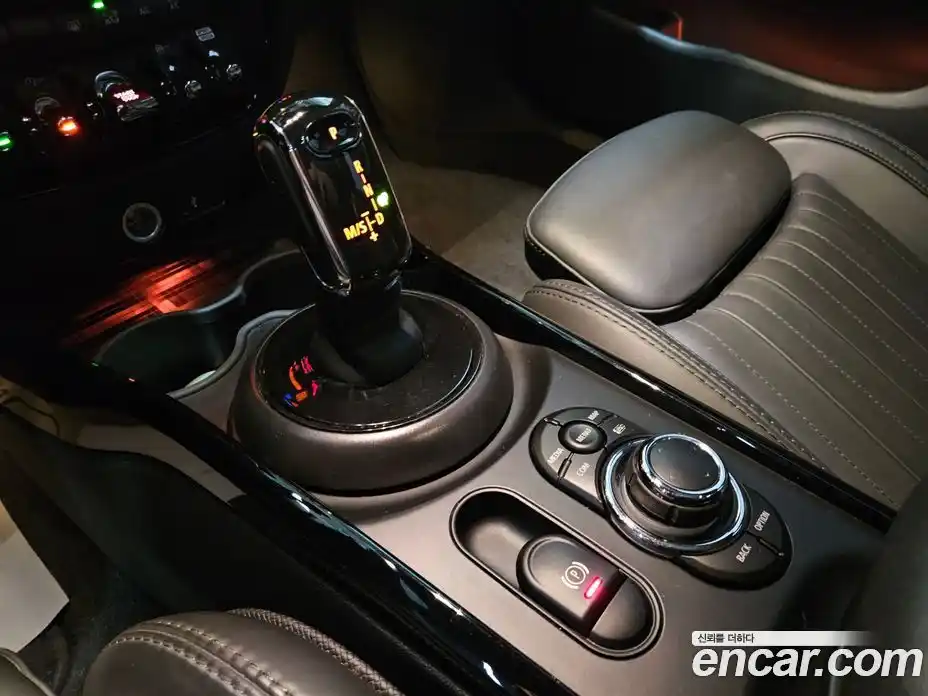 Mini Clubman 2023 2.0 Автомат в Москве № 167472, фото 9