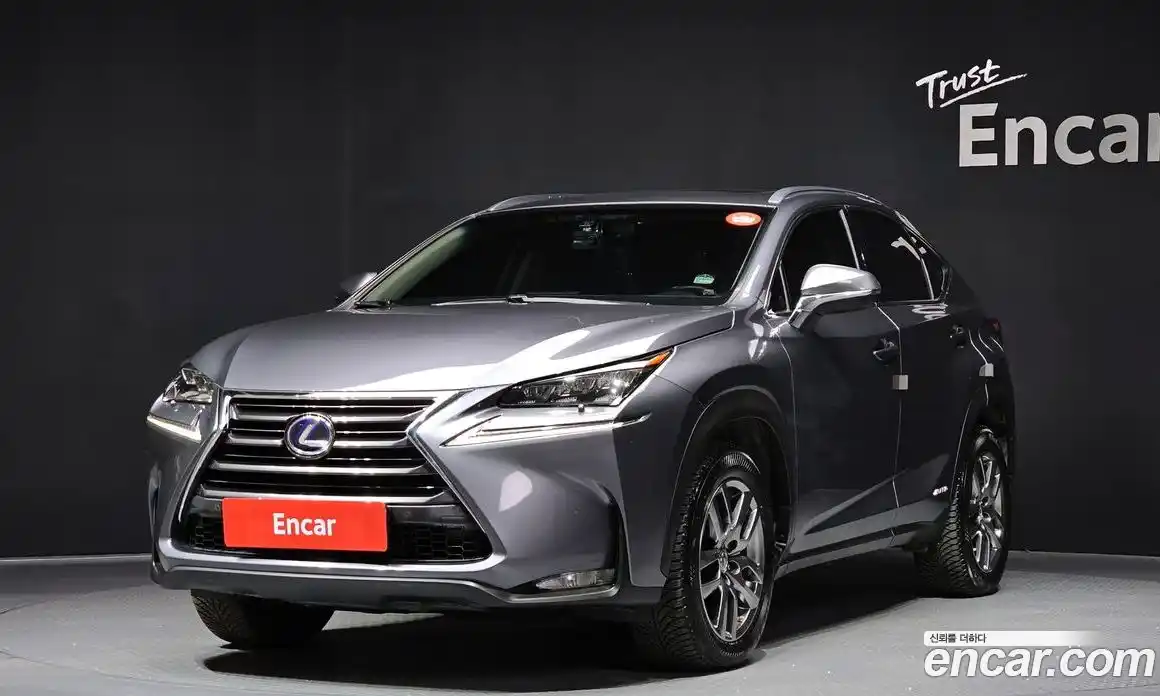 Lexus NX 2016 2.5 Автомат в Москве № 168268, фото 1