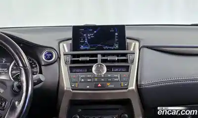 Lexus NX 2016 2.5 Автомат в Москве № 168268, миниатюра 3