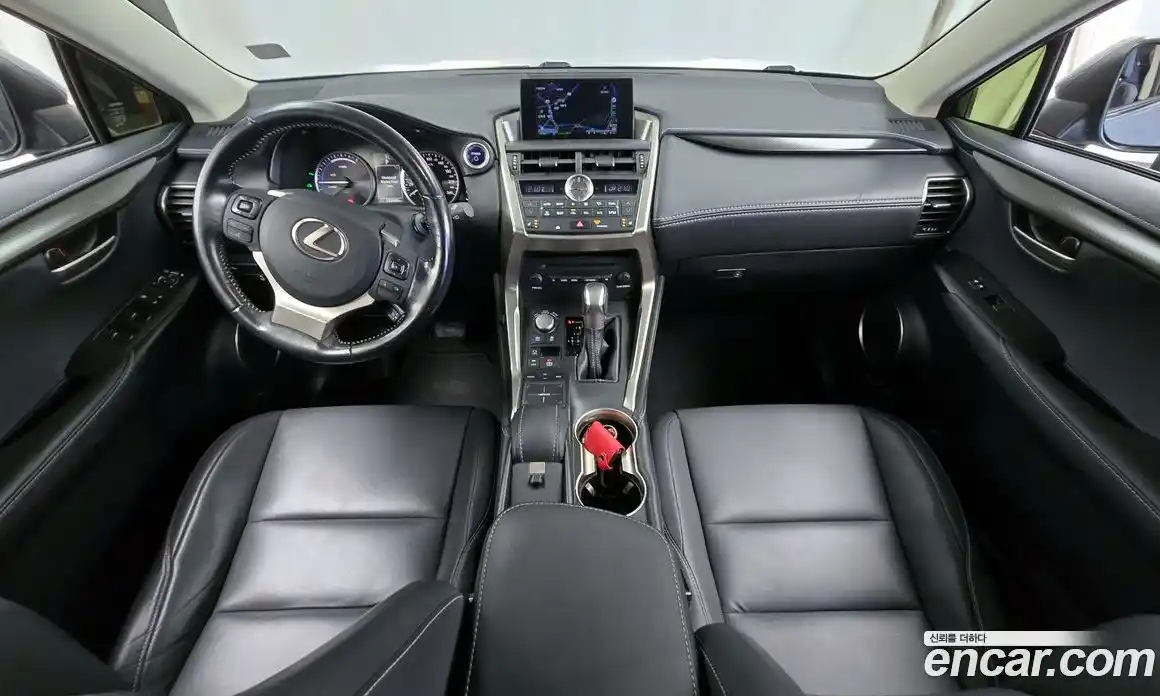 Lexus NX 2016 2.5 Автомат в Москве № 168268, фото 7