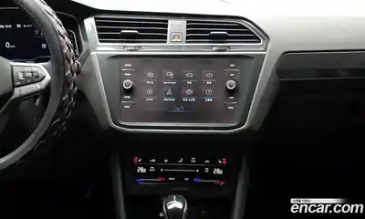 Volkswagen Tiguan 2022 2.0 Автомат в Москве № 168805, миниатюра 7