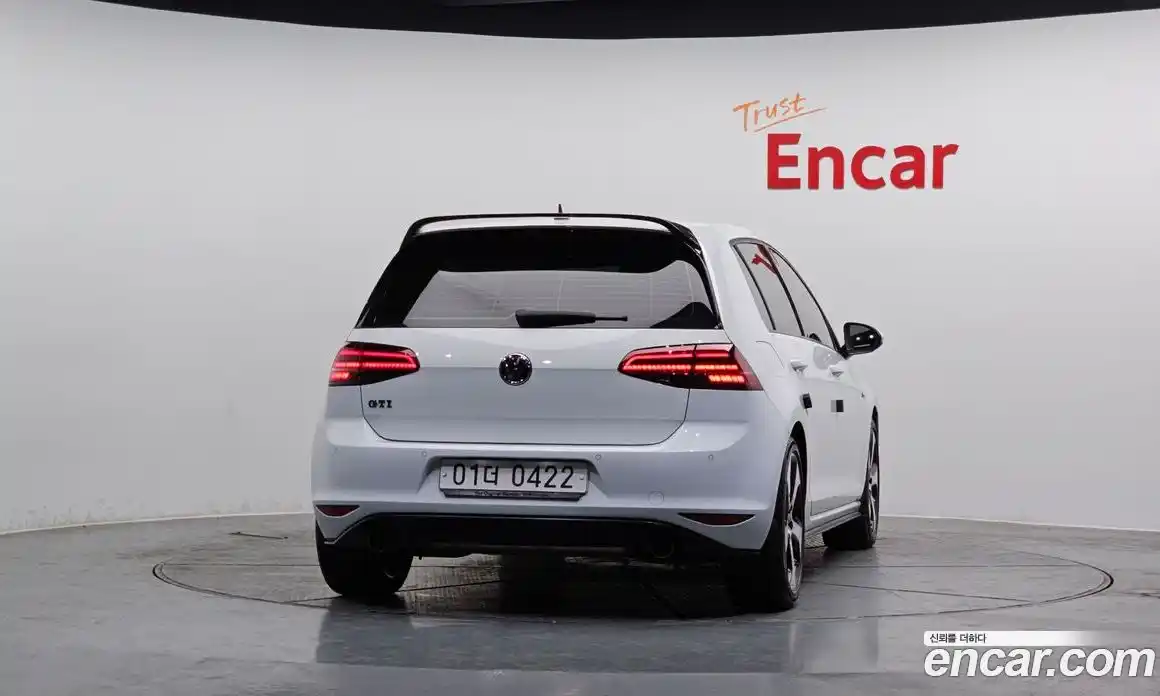 Volkswagen Golf 2015 2.0 Автомат в Москве № 169053, фото 4