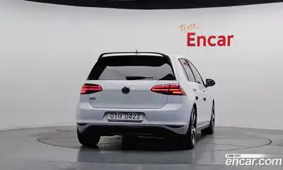 Volkswagen Golf 2015 2.0 Автомат в Москве № 169053, миниатюра 4