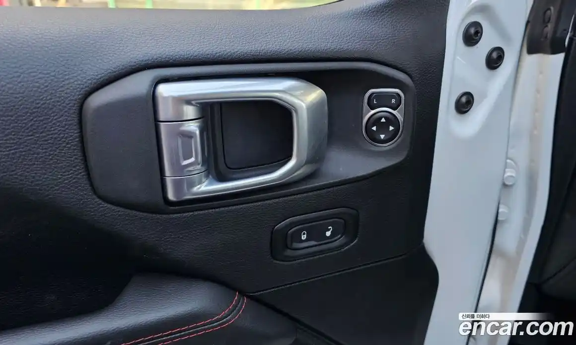 Jeep Gladiator 2021 3.6 Автомат в Москве № 169546, фото 15