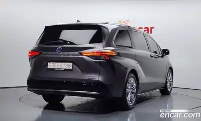 Toyota Sienna, 2023
