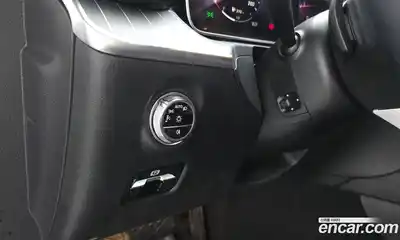 Mercedes-Benz C-Class, 2024