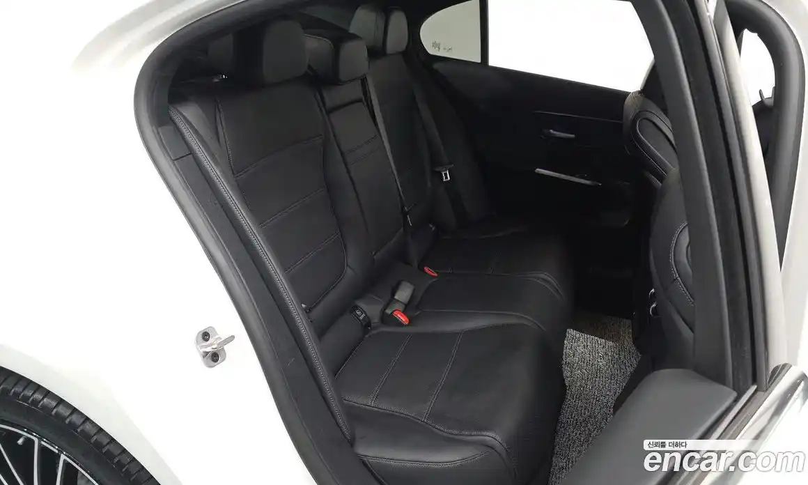 Mercedes-Benz C-Class 2024 2.0 Автомат в Москве № 174081, фото 19