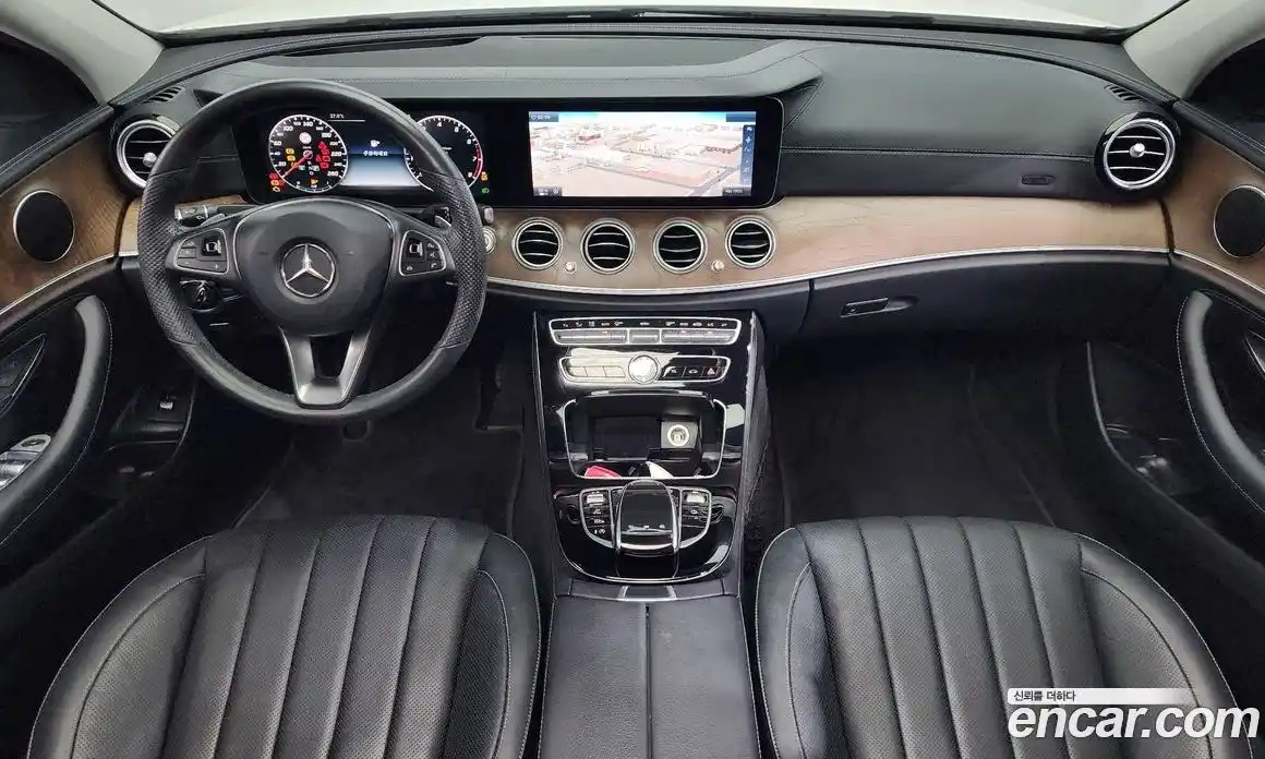 Mercedes-Benz E-Class 2017 2.0 Автомат в Москве № 180248, фото 16