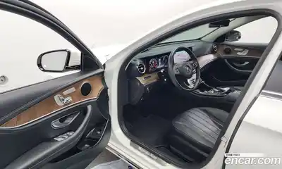 Mercedes-Benz E-Class 2017 2.0 Автомат в Москве № 180248, миниатюра 5