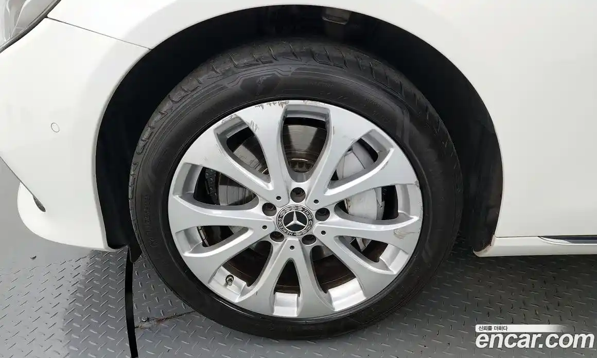 Mercedes-Benz E-Class 2017 2.0 Автомат в Москве № 180248, фото 7