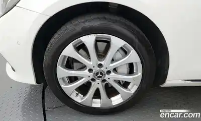 Mercedes-Benz E-Class 2017 2.0 Автомат в Москве № 180248, миниатюра 7