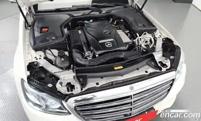 Mercedes-Benz E-Class 2017 2.0 Автомат в Москве № 180248, миниатюра 8