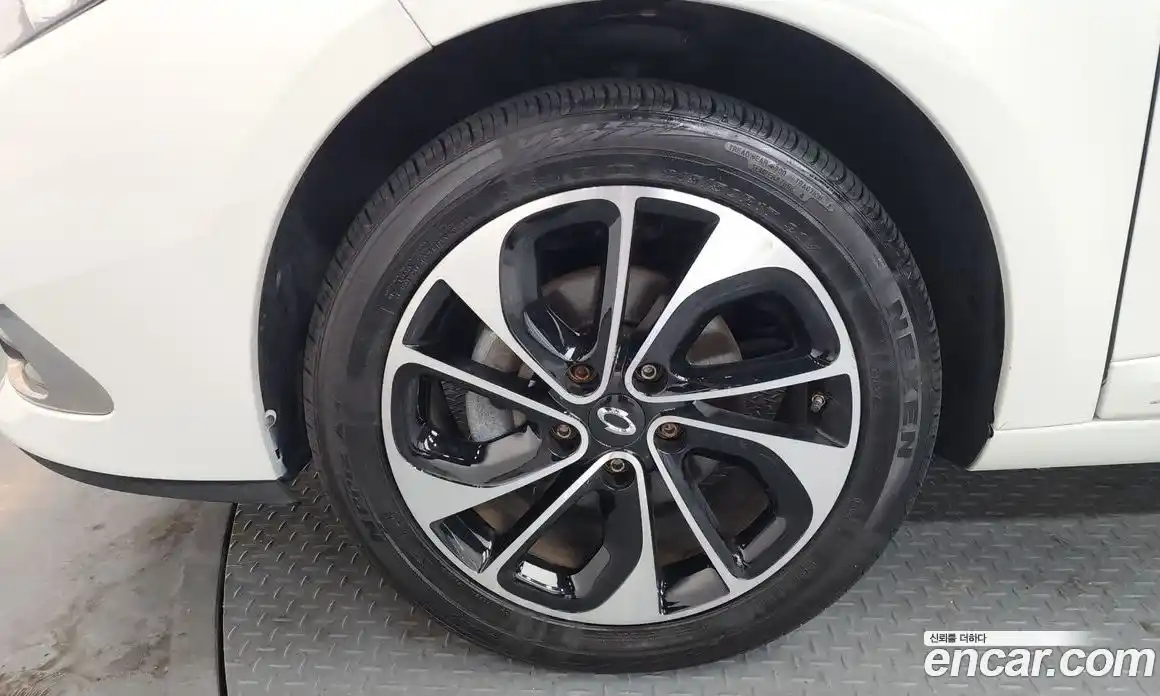 Renault SM3 2016 1.6 Автомат в Москве № 180856, фото 5