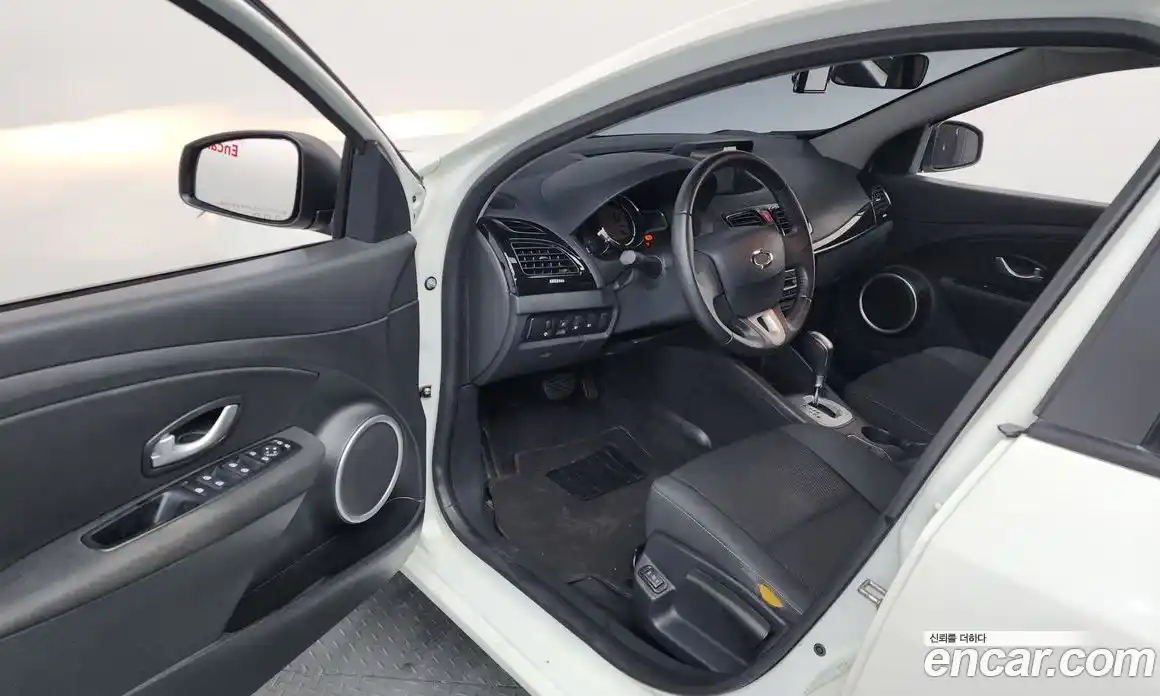 Renault SM3 2016 1.6 Автомат в Москве № 180856, фото 10