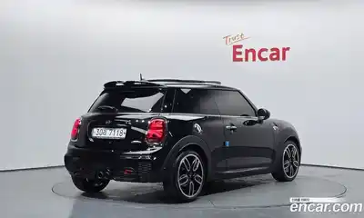 Mini Cooper 2019 2.0 Автомат в Москве № 183491, миниатюра 2