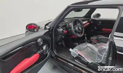 Mini Cooper 2019 2.0 Автомат в Москве № 183491, миниатюра 8