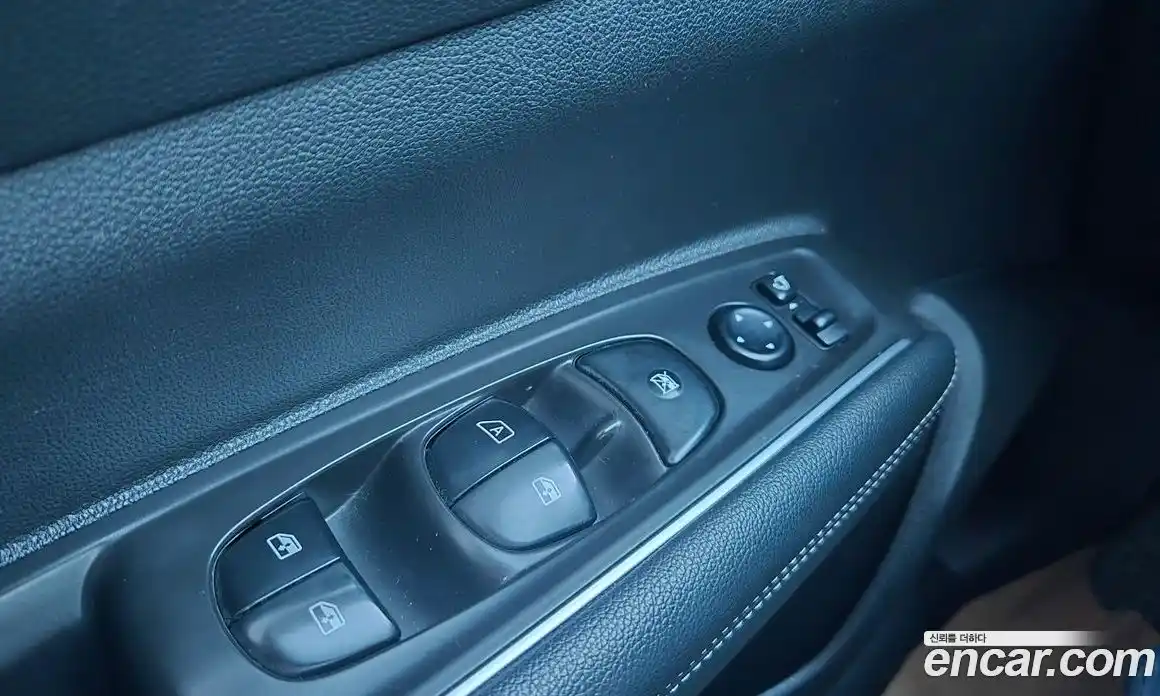 Renault QM6 2017 2.0 Автомат в Москве № 183925, фото 12