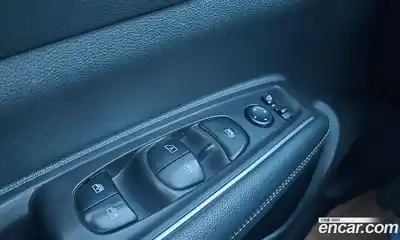 Renault QM6 2017 2.0 Автомат в Москве № 183925, миниатюра 12